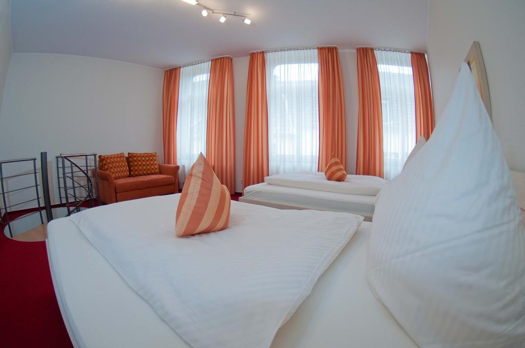 Haus Siegfried Appartements Ксантен Стая снимка