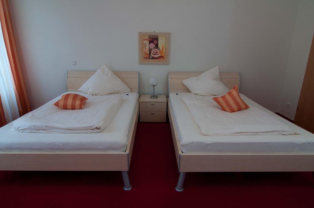 Haus Siegfried Appartements Ксантен Стая снимка